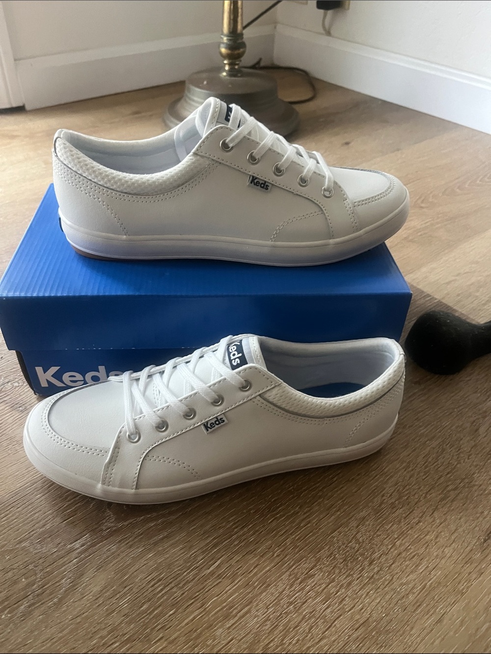 Keds Women’s White Low-Top Leather Sneakers | NWT - Picture 8 of 9